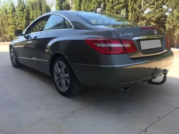 Mercedes E-Klasse C207 Coupe AMG line E-Klasse Baujahre von 05-2009 bis 2017 Abnehmbare Anhängerkupplung